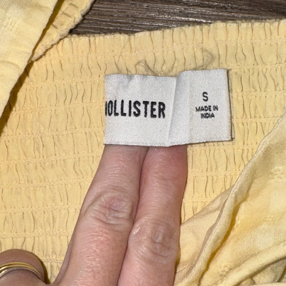 Hollister Yellow Puff Sleeve Peplum Top Small Smocked Cottagecore - Picture 3 of 7